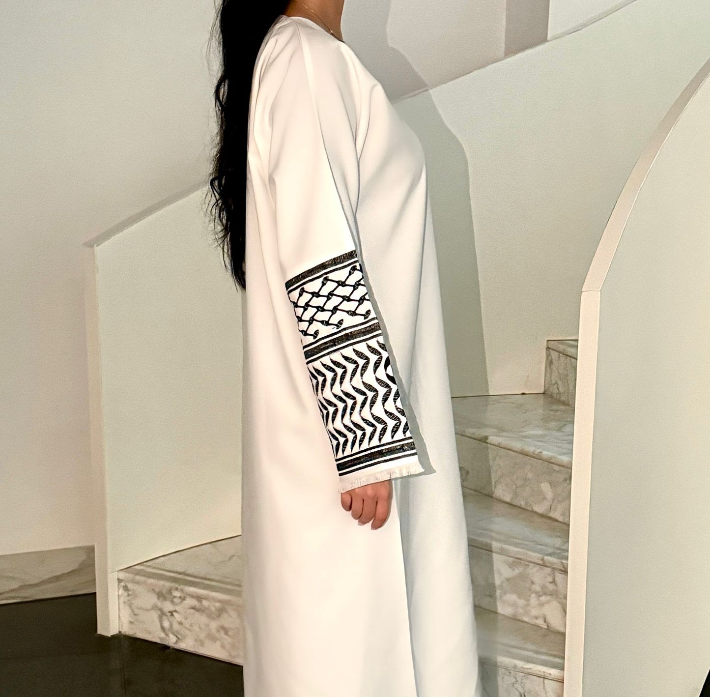 Abaya Amera White